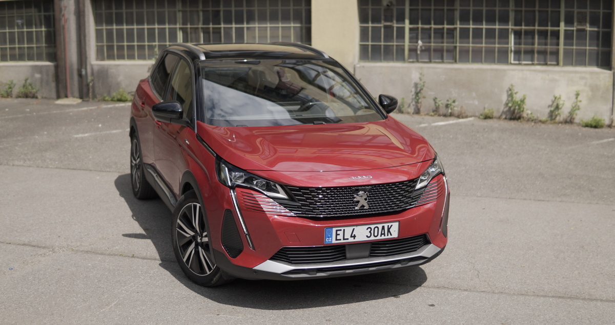 peugeot-3008-hybrid4-36