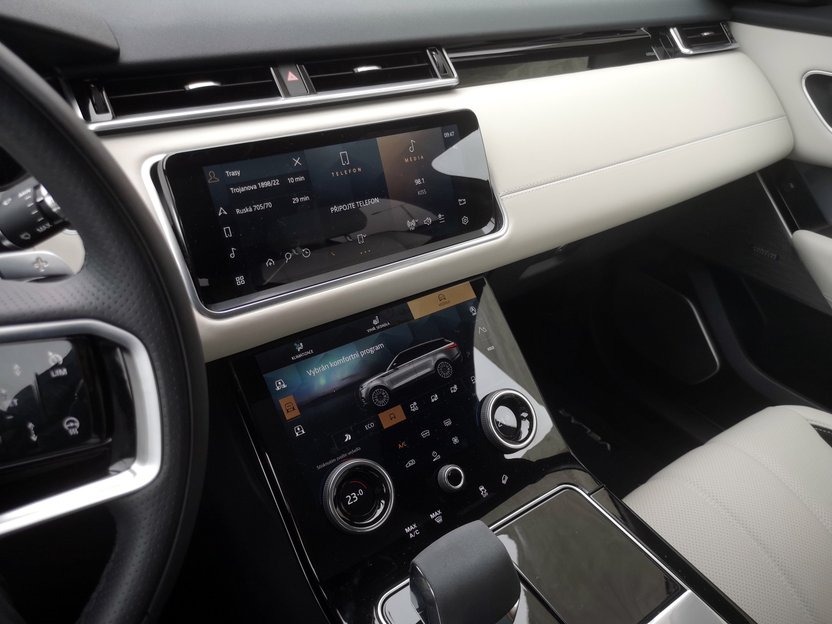 range-rover-velar-p400-36