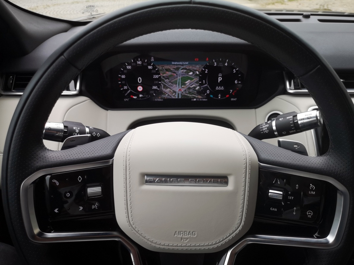 range-rover-velar-p400-37