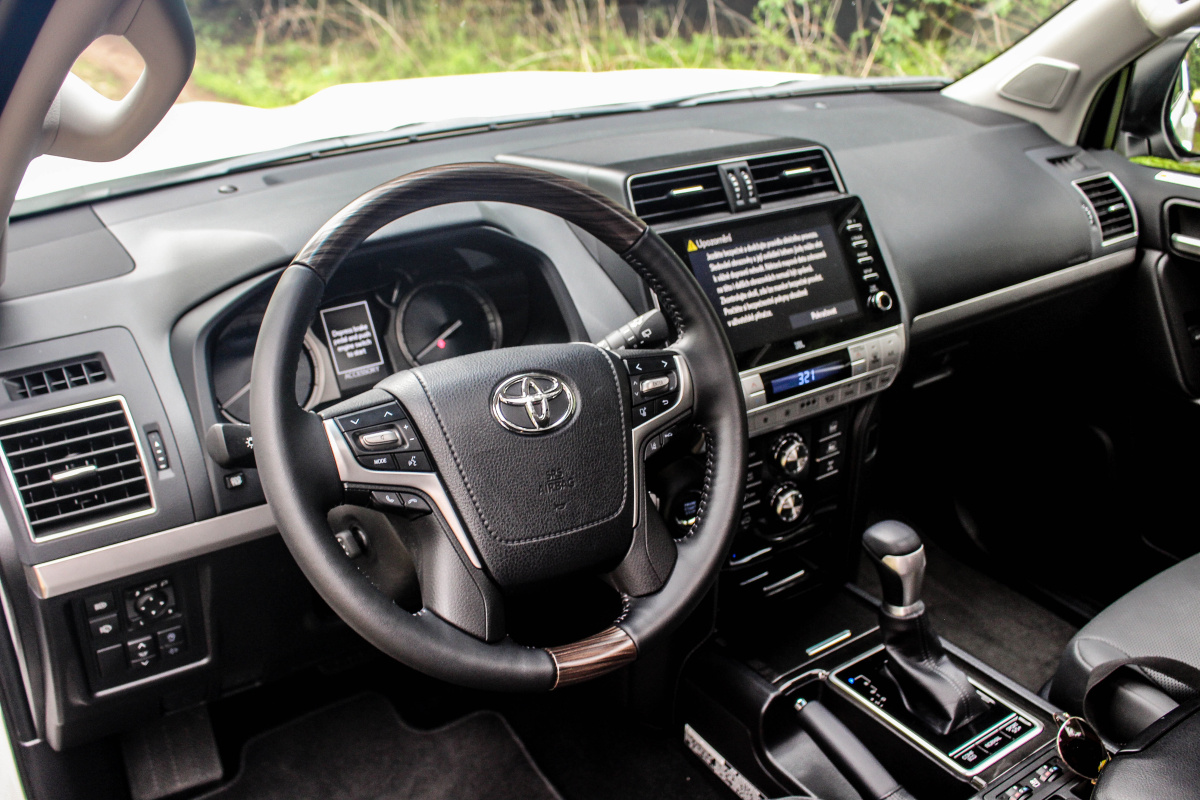 toyota-land-cruiser-2021-16