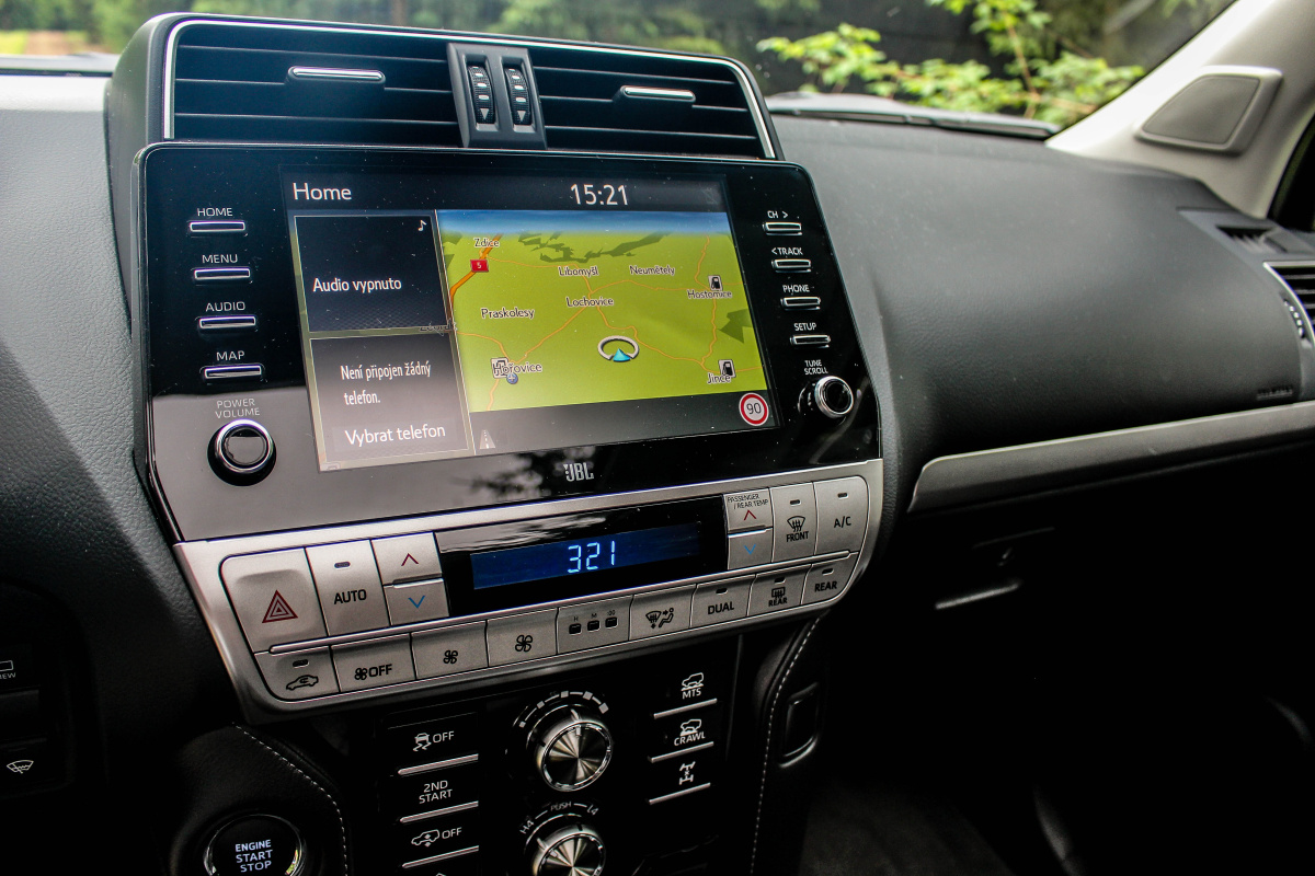 toyota-land-cruiser-2021-21