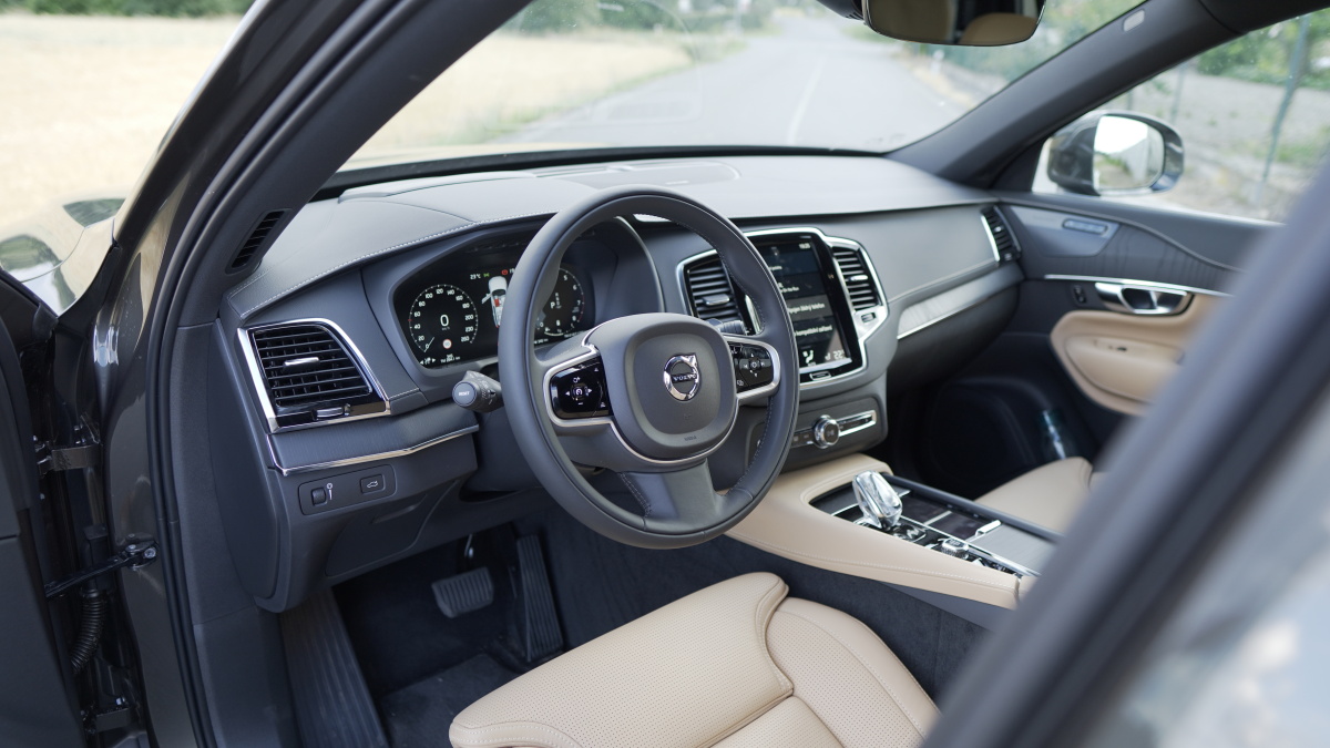 volvo-xc90-2020-24