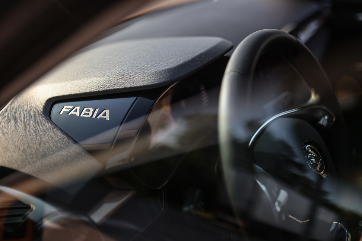 54_skoda_fabia_ml_phoenix_orange