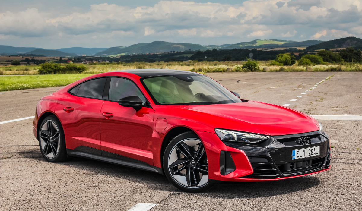 audi-e-tron-gt-rs-31