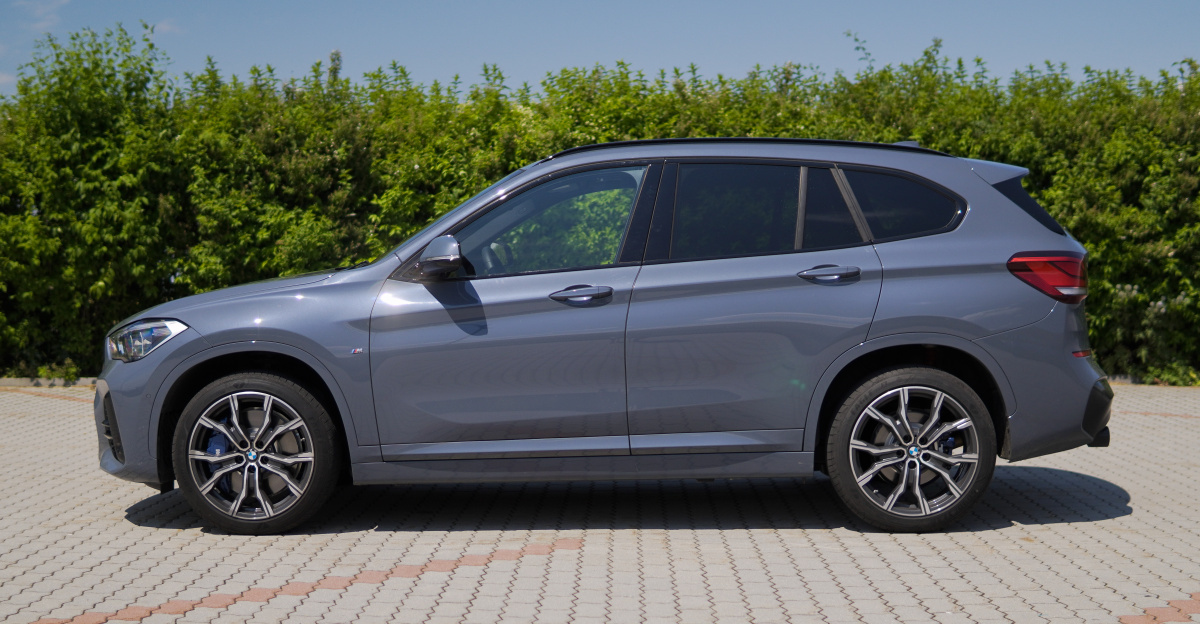 bmw-x1-2021-16