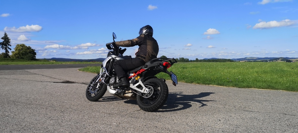 ducati-multistrada-2021-7