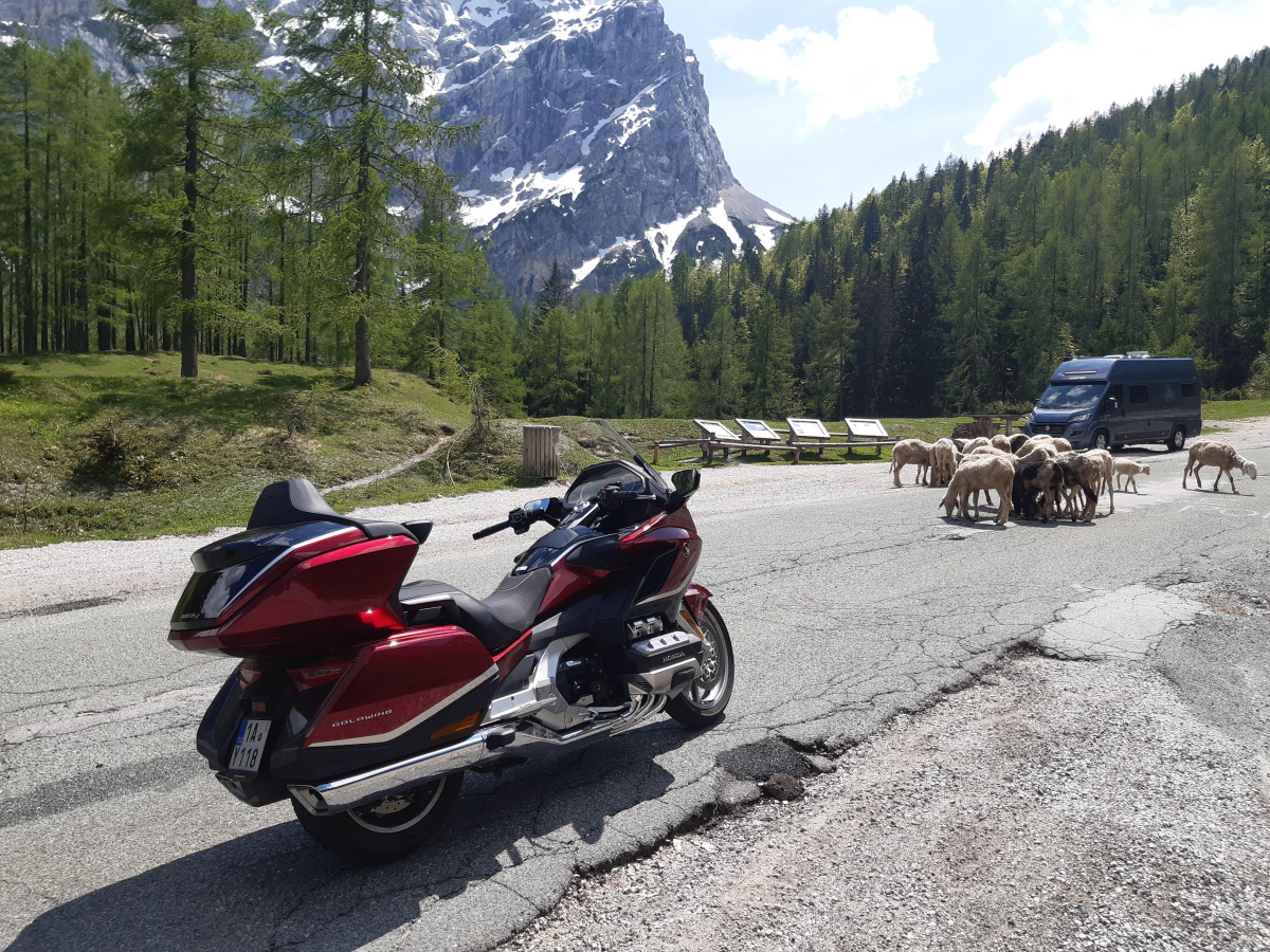 honda-gl-1800-gold-wing-tour-21