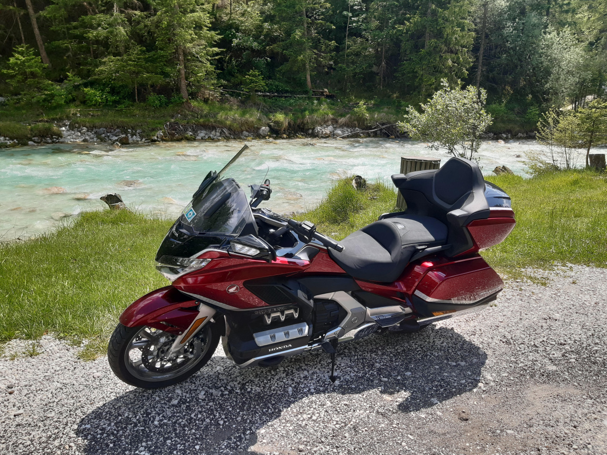honda-gl-1800-gold-wing-tour-22
