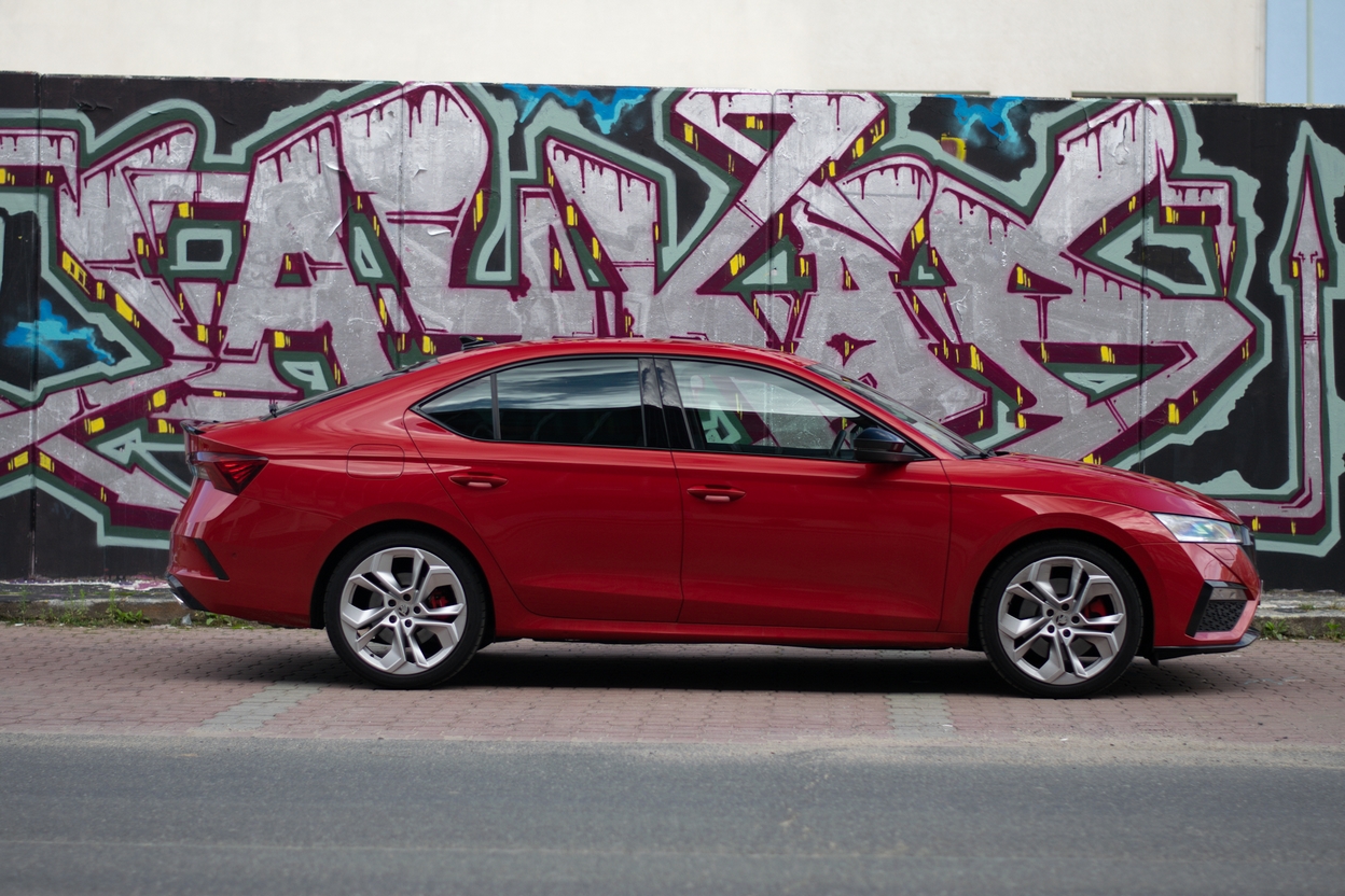 skoda-octavia-rs-2021-10