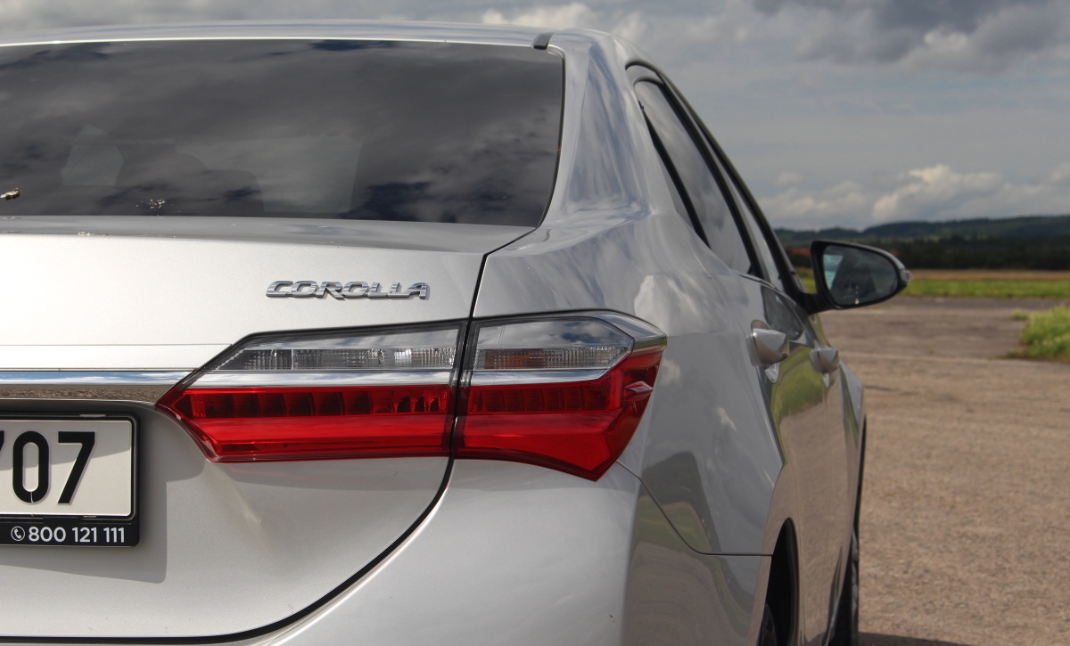toyota-corolla-31