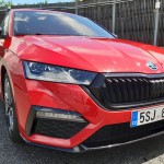 skoda-octavia-rs-combi-2021-28