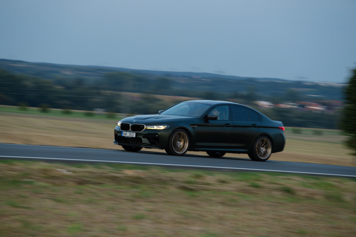 bmw-m5-cs-40