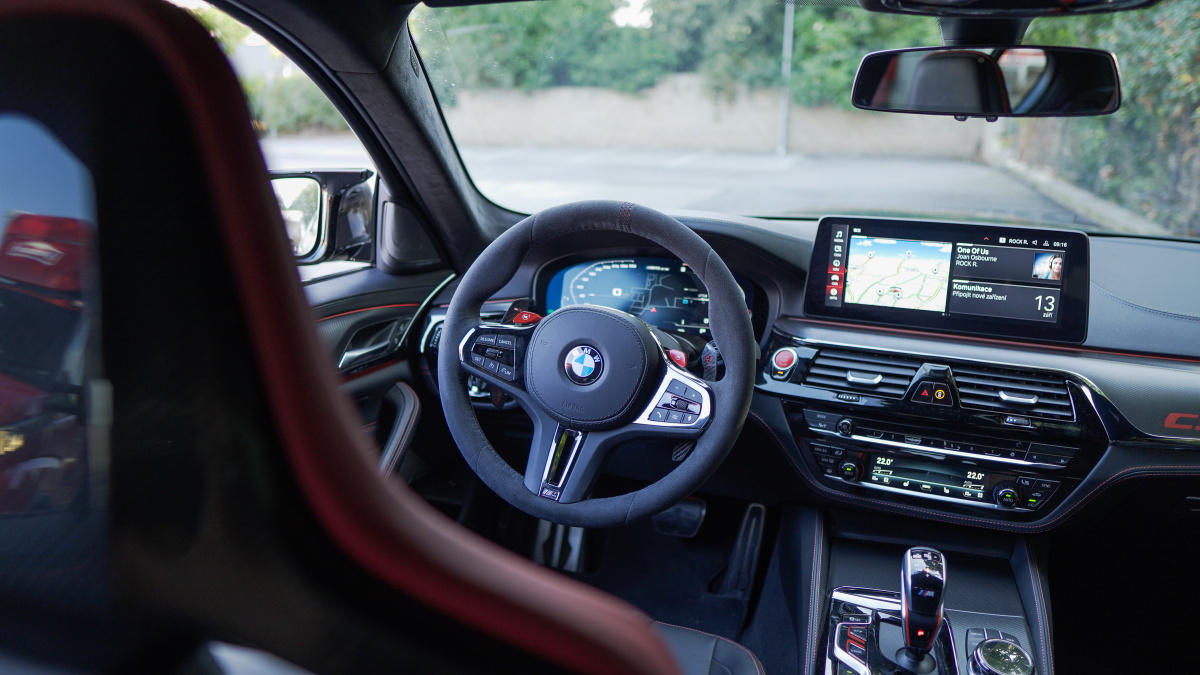 bmw-m5-cs-80