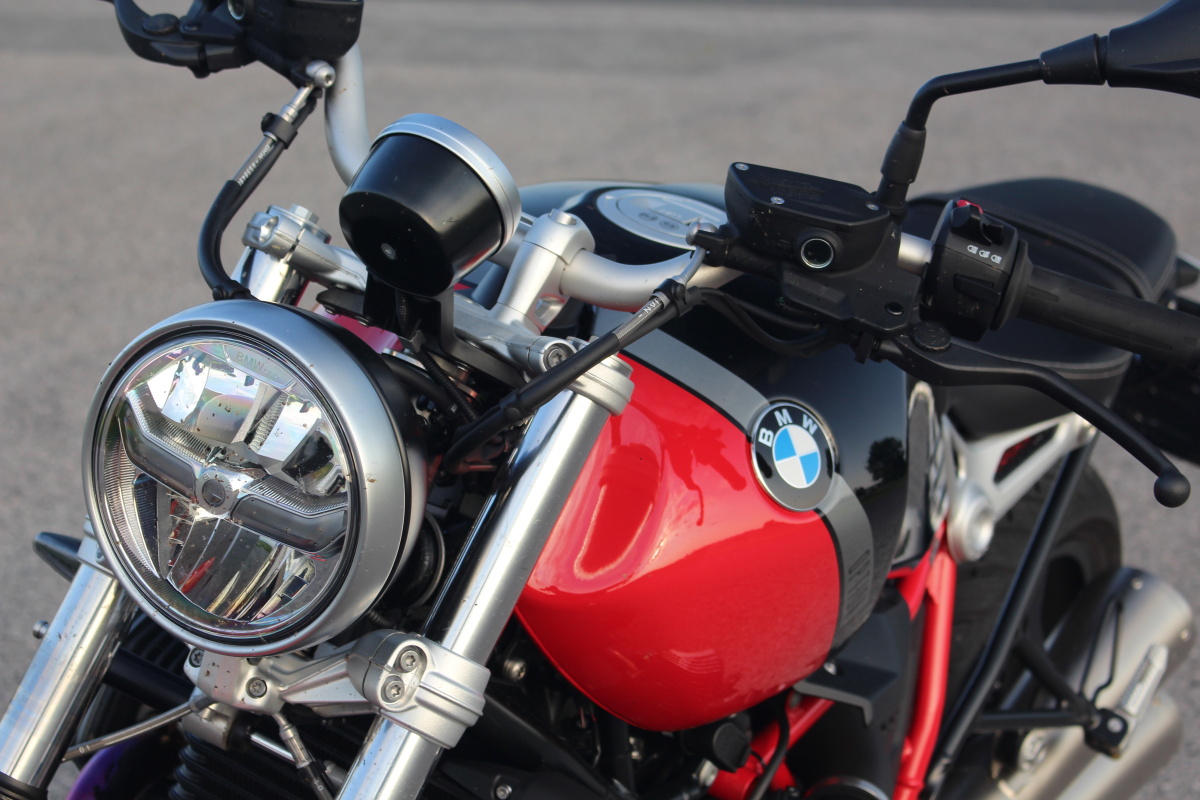 bmw-r-ninet-pure-2021-4