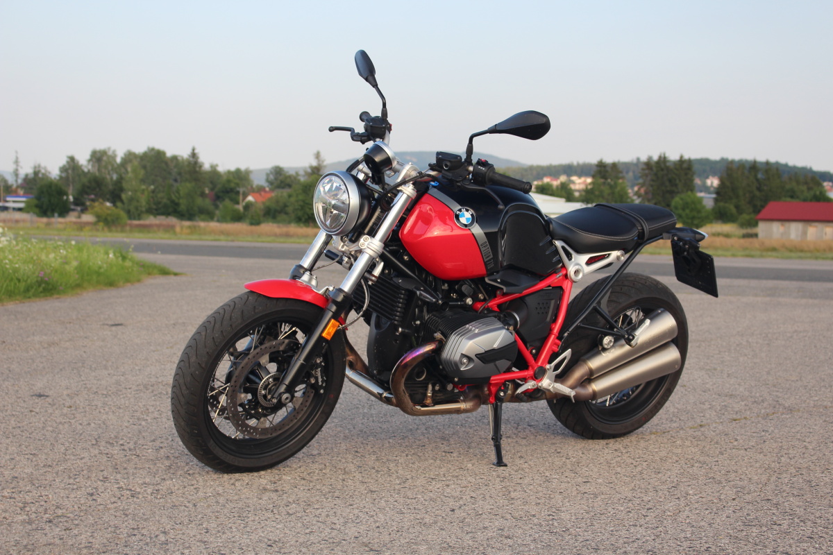 bmw-r-ninet-pure-2021-6