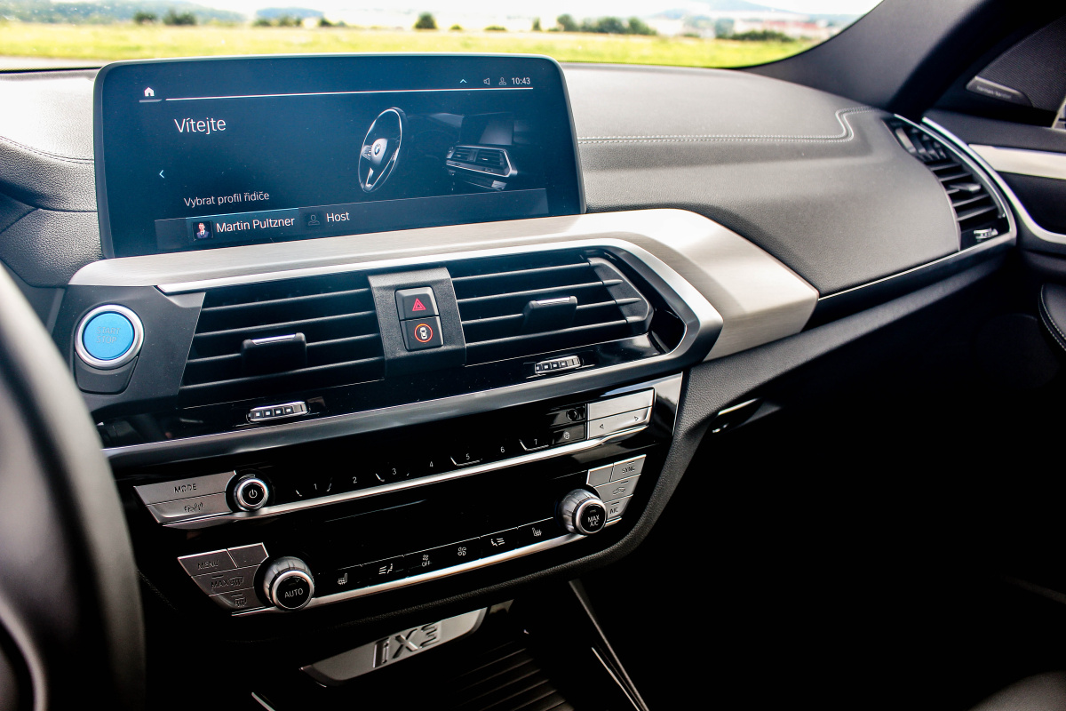 bmw-ix3-22