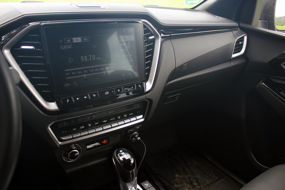 isuzu-d-max-2021-18