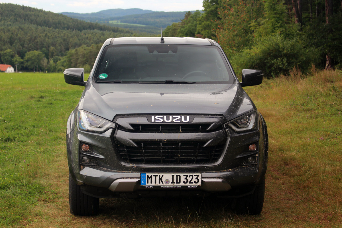 isuzu-d-max-2021-4
