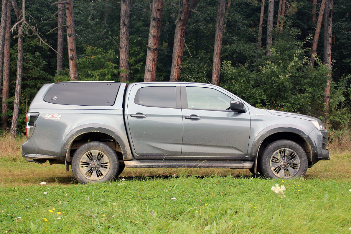 isuzu-d-max-2021-7