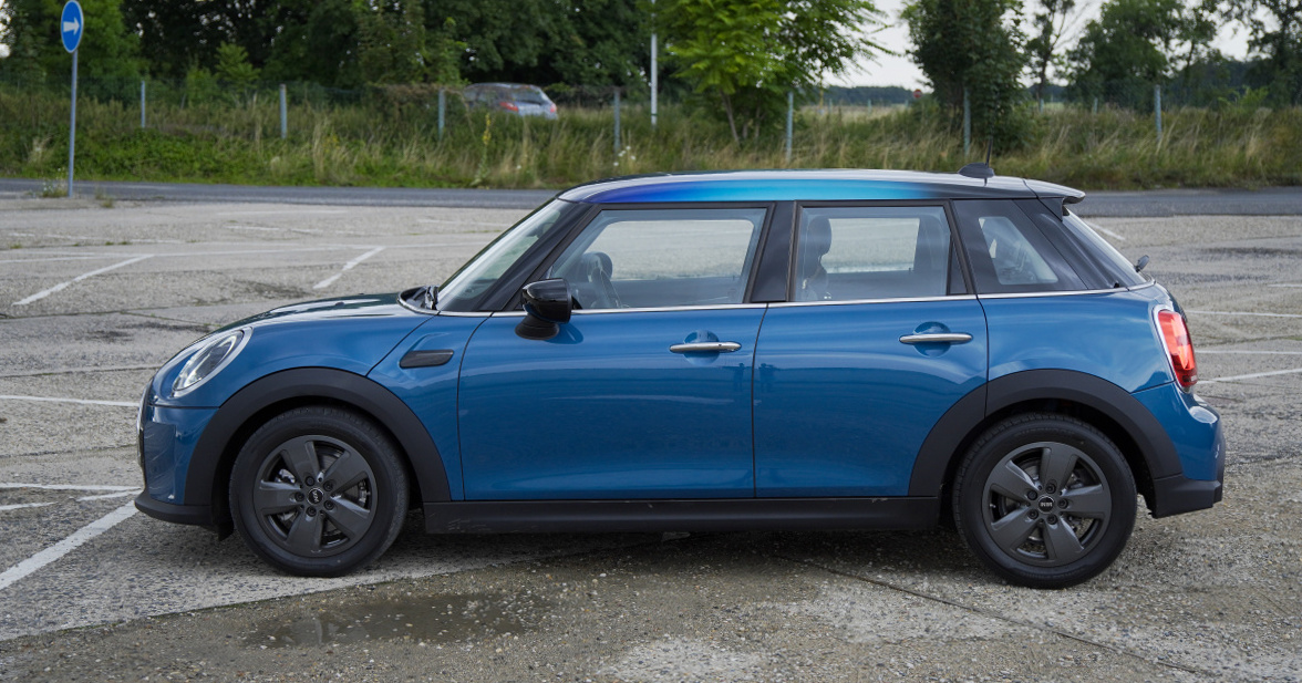 mini-cooper-2021-11