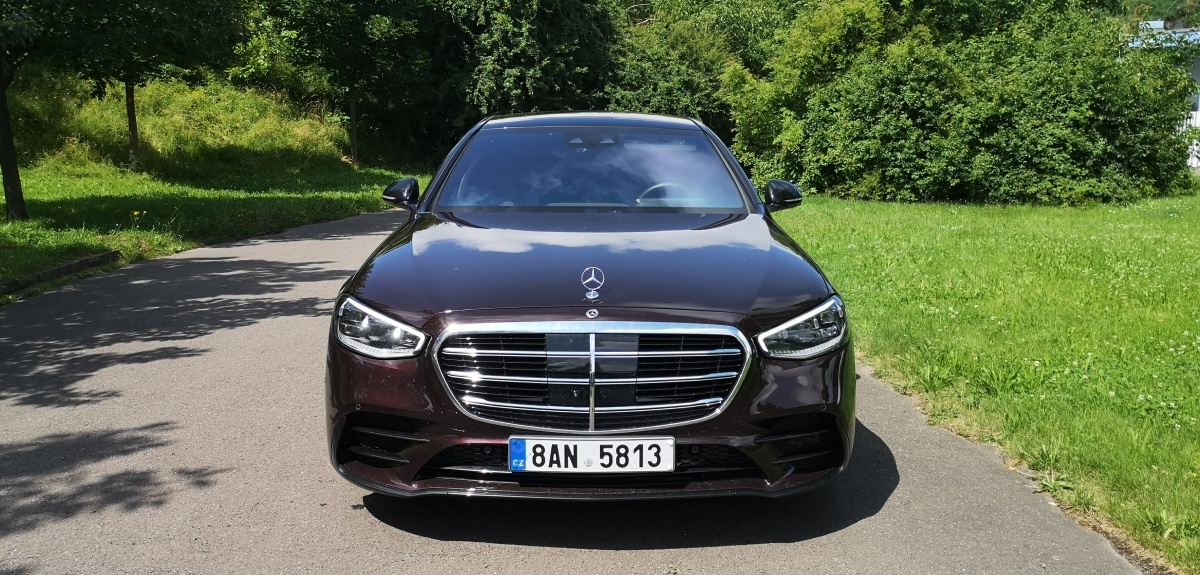 mercedes-benz-s-2021-54