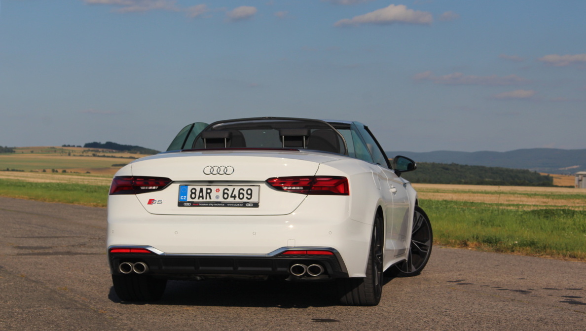 audi-s5-cabriolet-2021-35