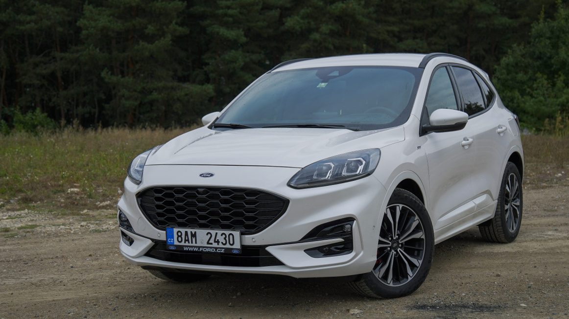 ford-kuga-2-5-hybrid-st-line-3