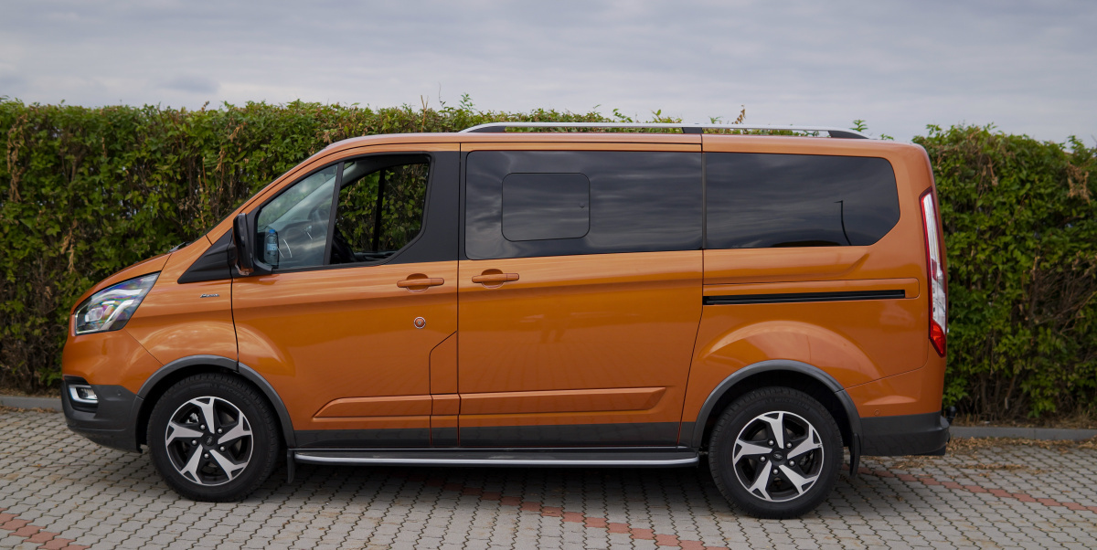 ford-tourneo-custom-active-8