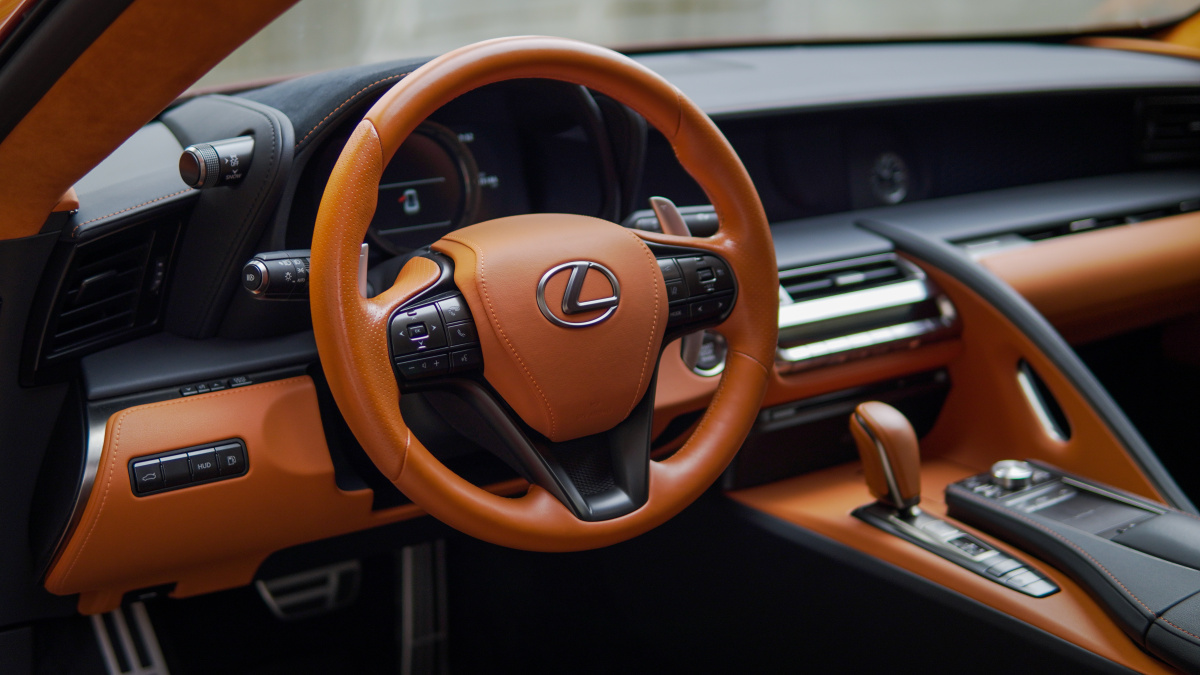 lexus-lc-500-coupe-2021-14