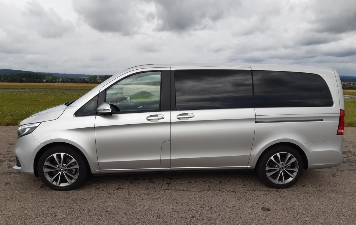 mercedes-benz-v-2021-1