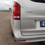 mercedes-benz-v-2021-9