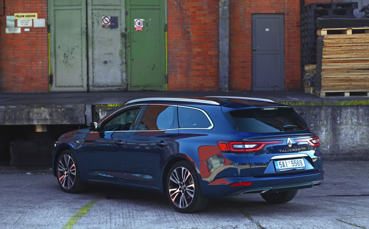 renault-talisman-grandtour-2