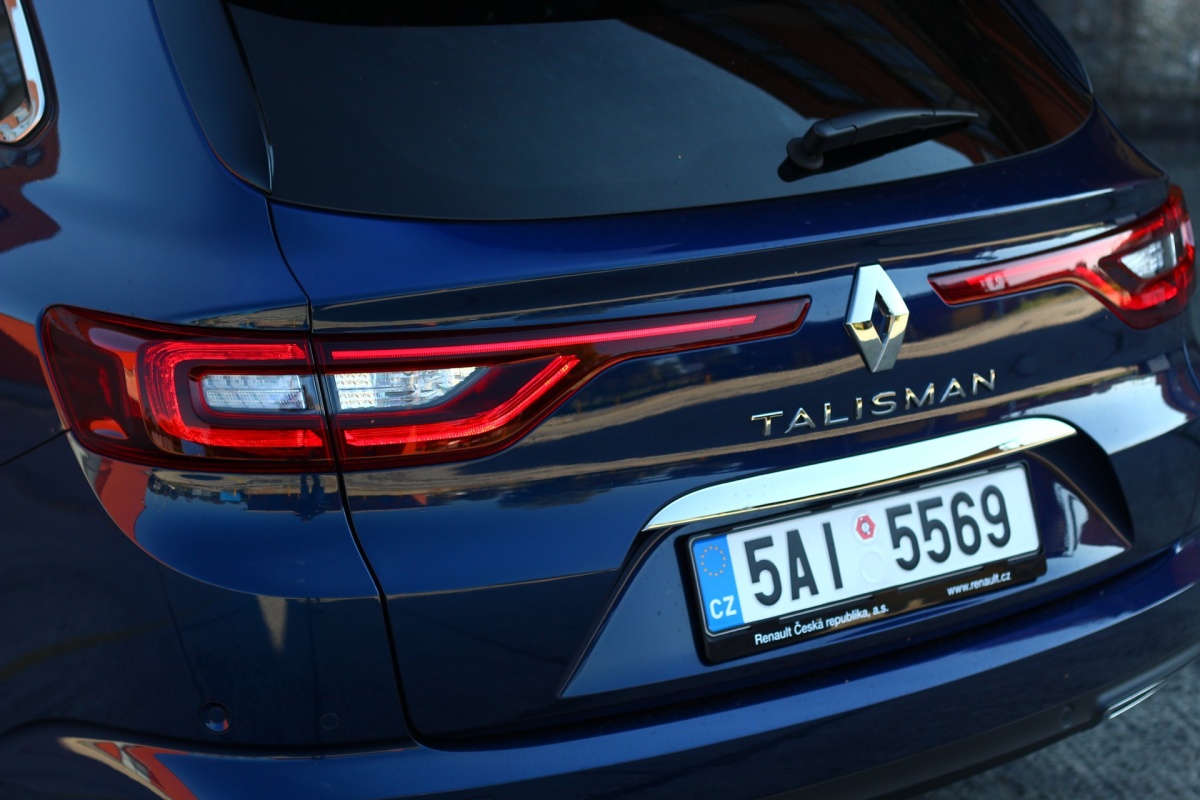 renault-talisman-grandtour-24