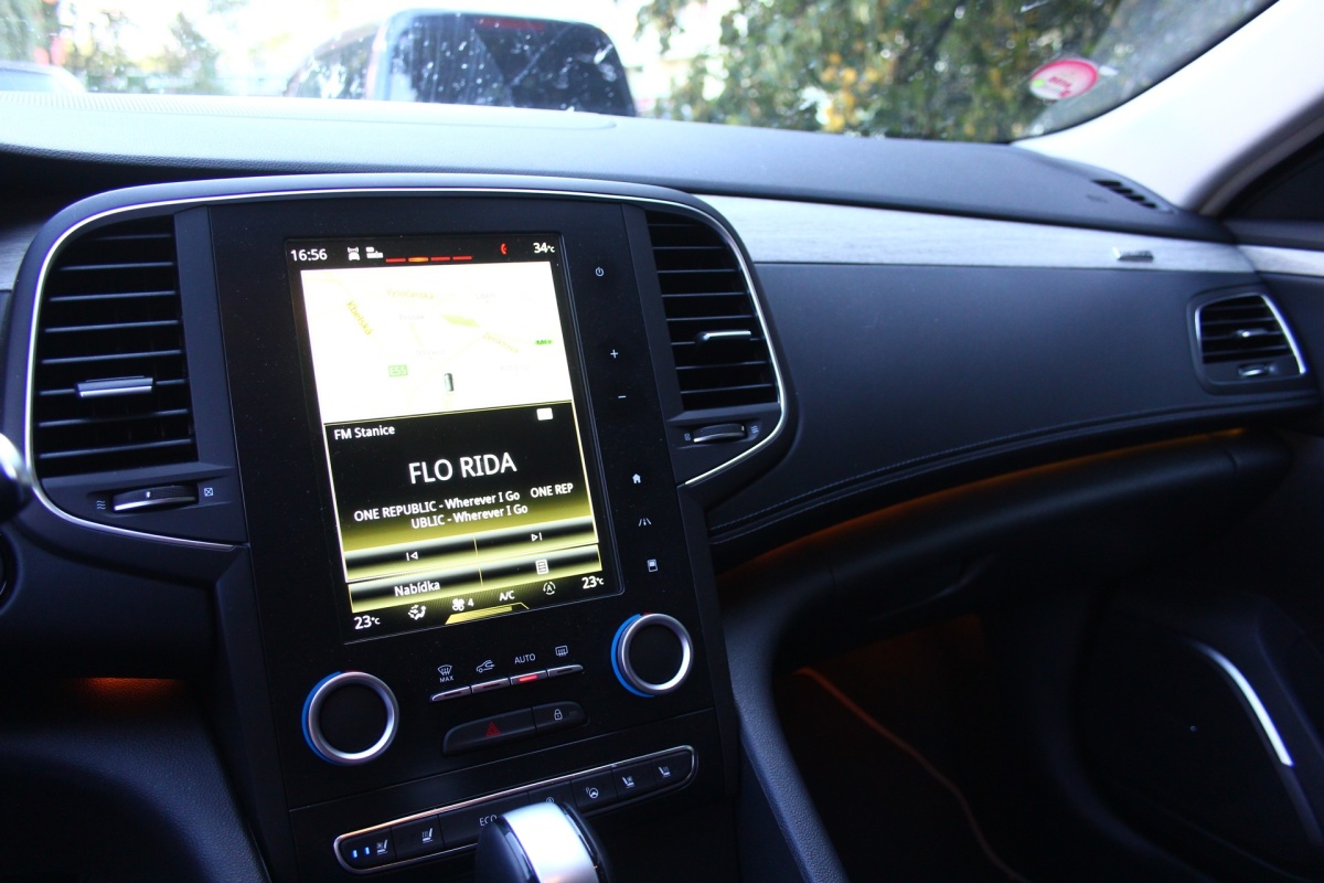 renault-talisman-grandtour-32