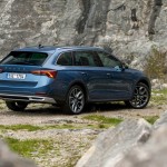 skoda-octavia-scout-2021-16