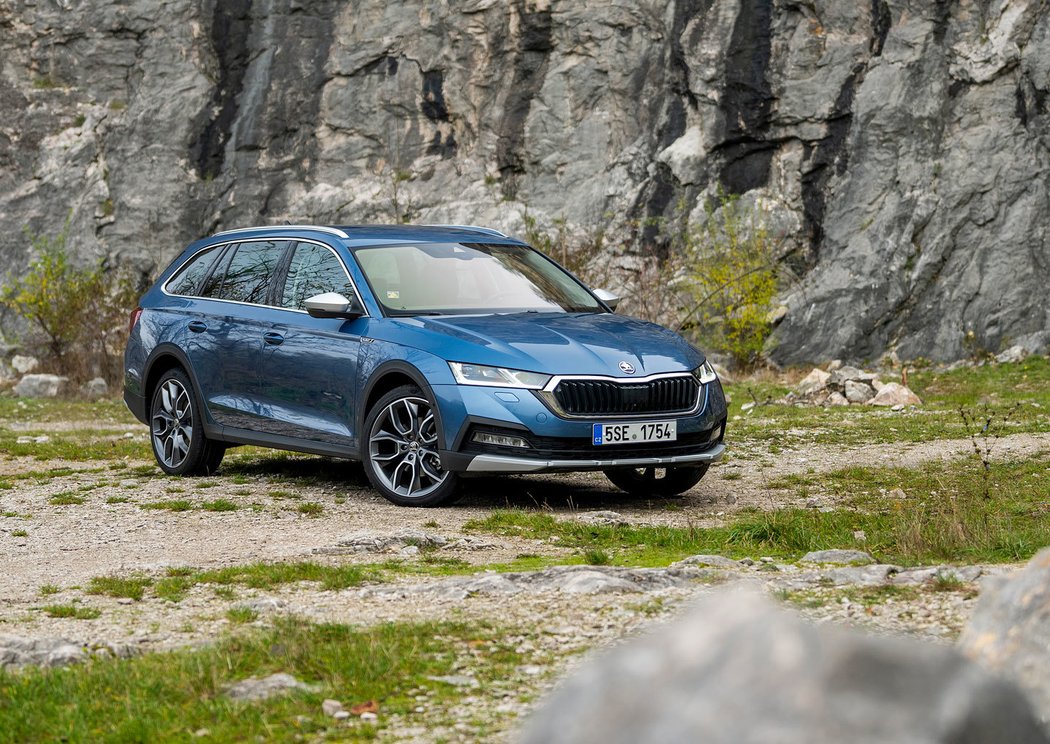 skoda-octavia-scout-2021-6