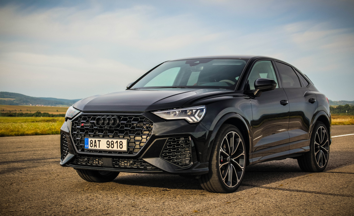 audi-rsq3-2021-1