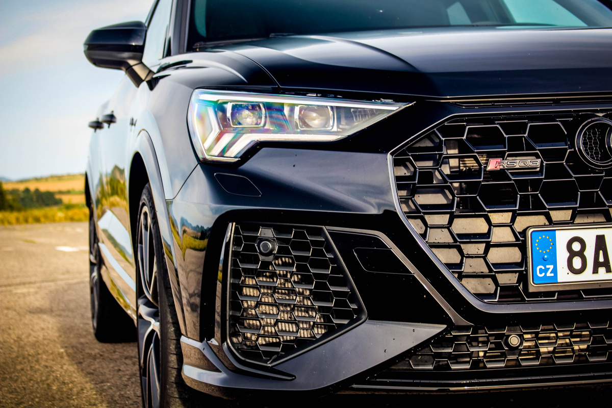 audi-rsq3-2021-6