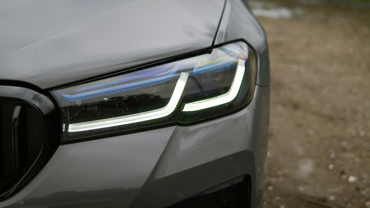 bmw-5-2021-15