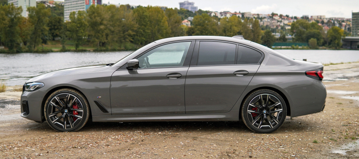 bmw-5-2021-7