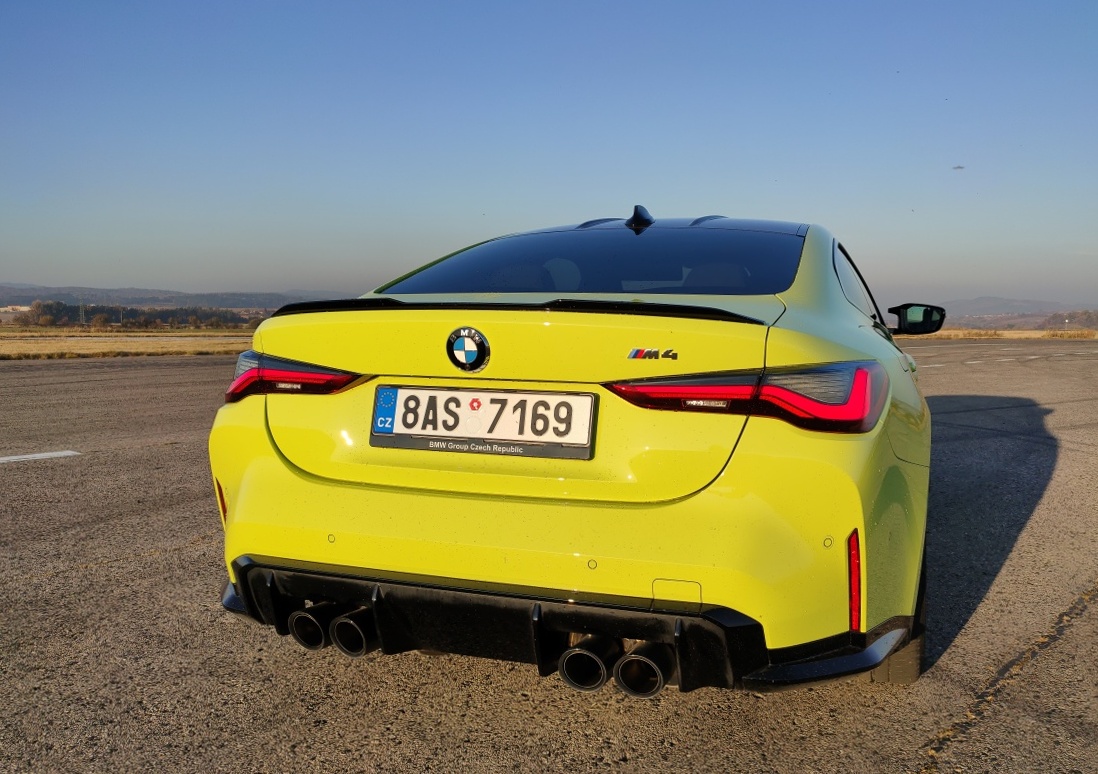 bmw-m4-coupe-65