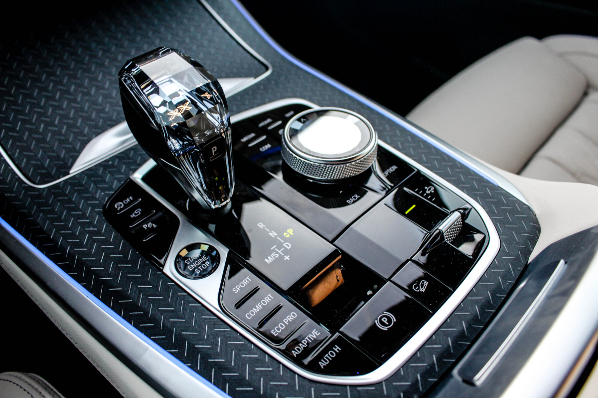 bmw-x5-2021-18