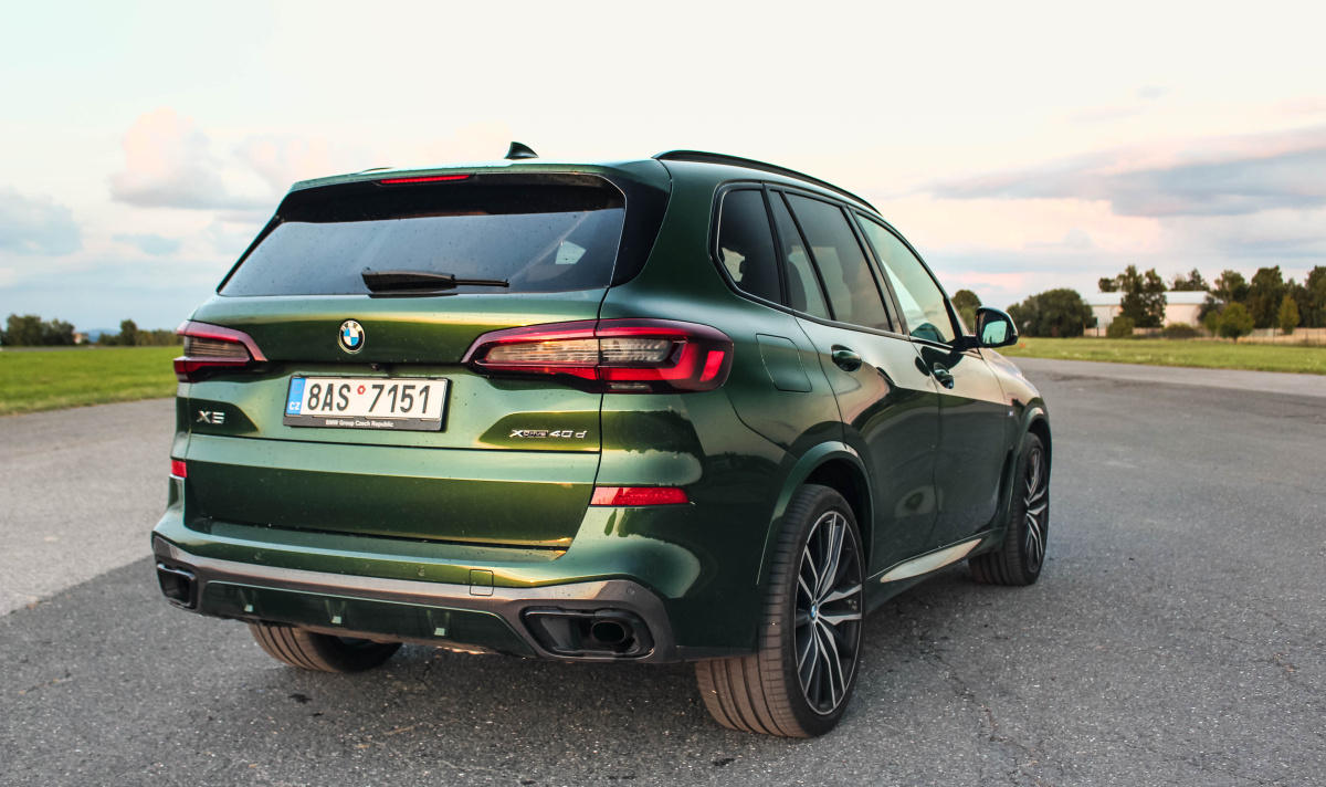 bmw-x5-2021-33