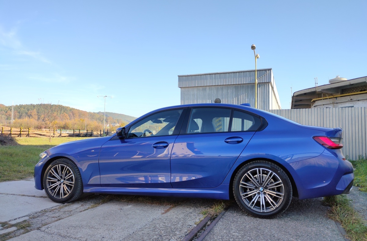 bmw-3-2021-29