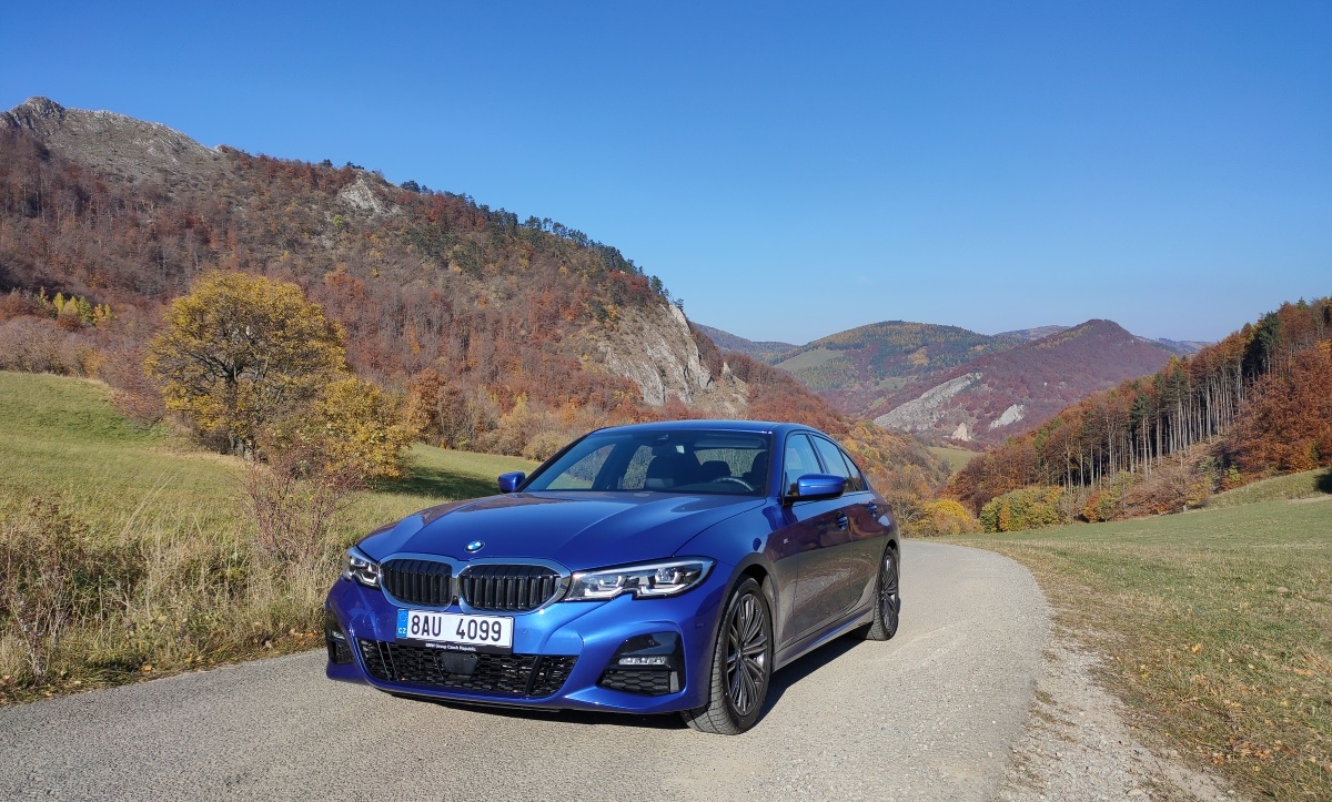 bmw-3-2021-43