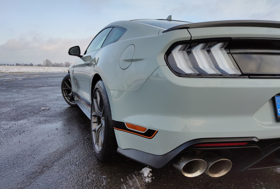 ford-mustang-mach-1-45