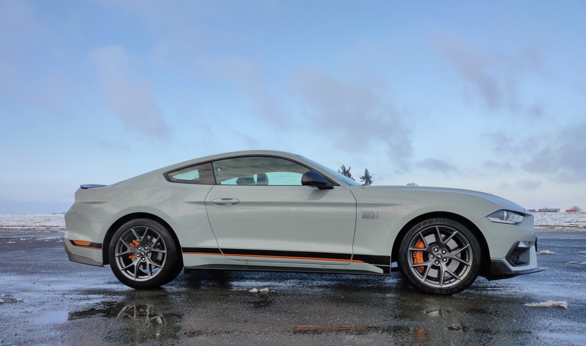 ford-mustang-mach-1-48