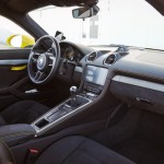 porsche-cayman-gt4-2021-4