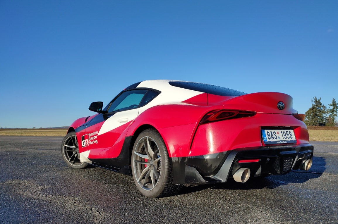 toyota-gr-supra-2021-15