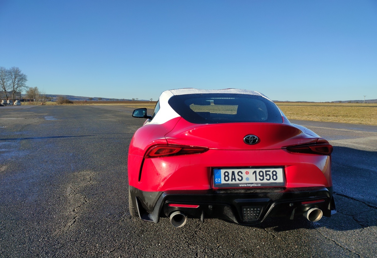 toyota-gr-supra-2021-19